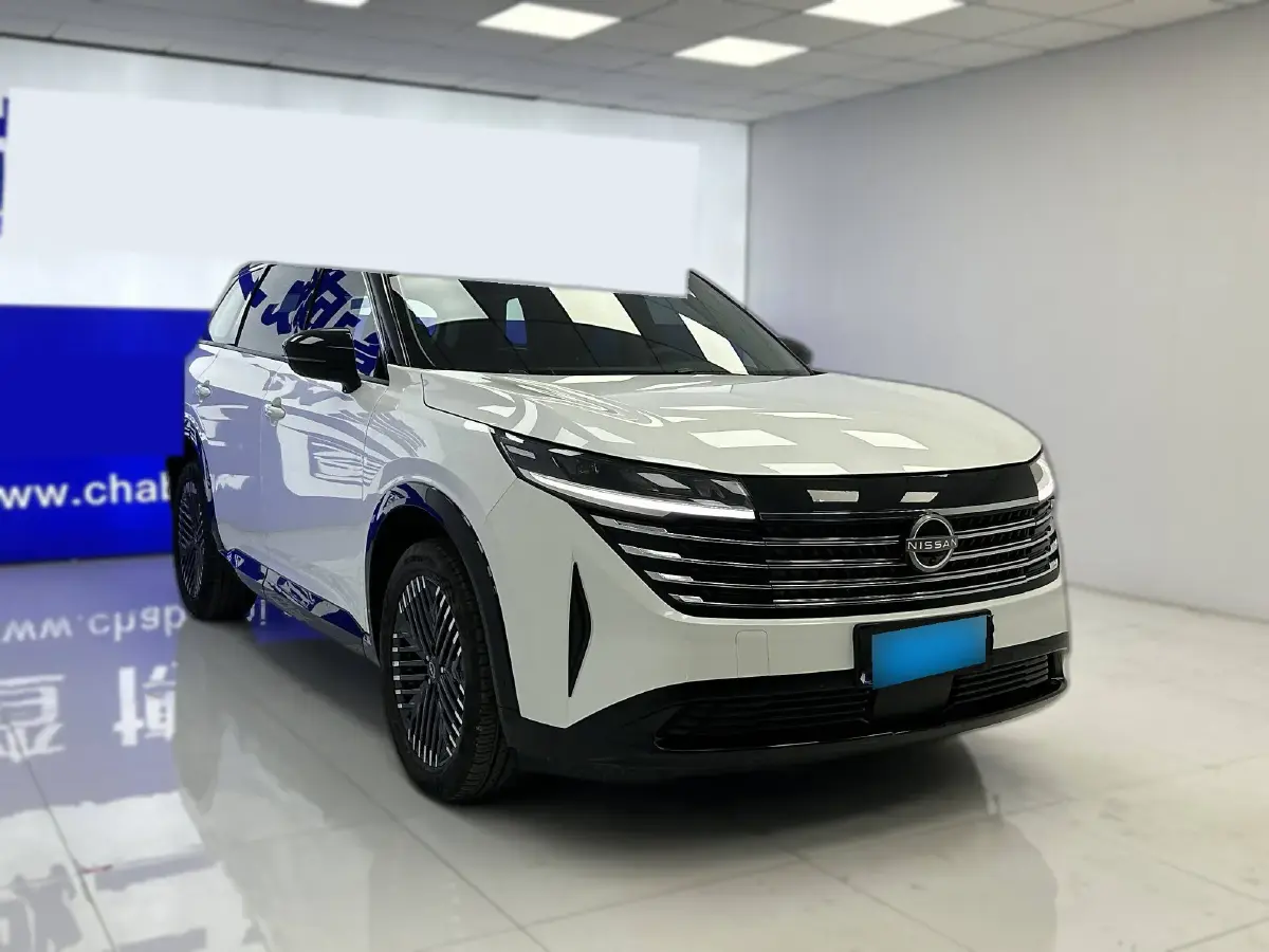 2024 Nissan Pathfinder 2.0T 252HP L4 9AT