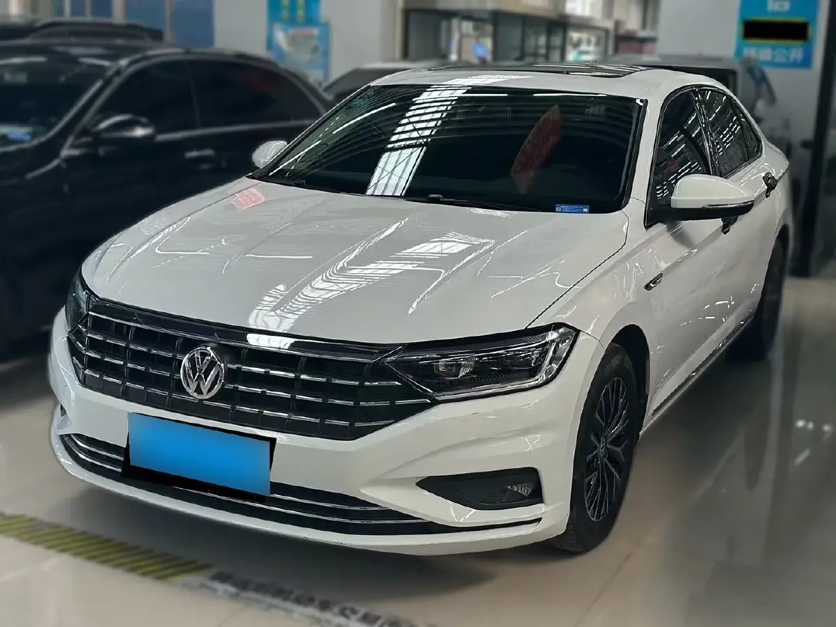 2019 Volkswagen Sagitar 1.4T 150HP L4 7DCT
