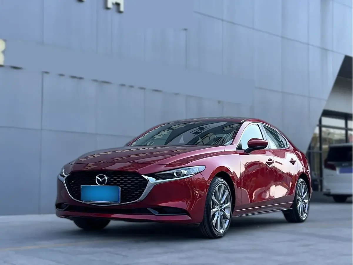 2021 Mazda 3 Axela 2.0L 158HP L4 6AT