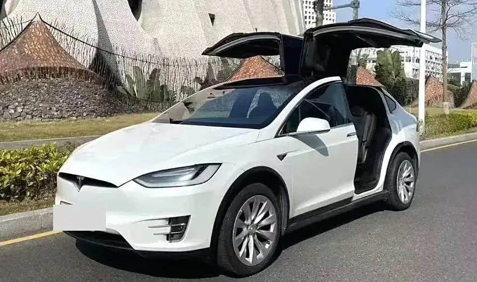 2016 Tesla Model X BEV 75KWH