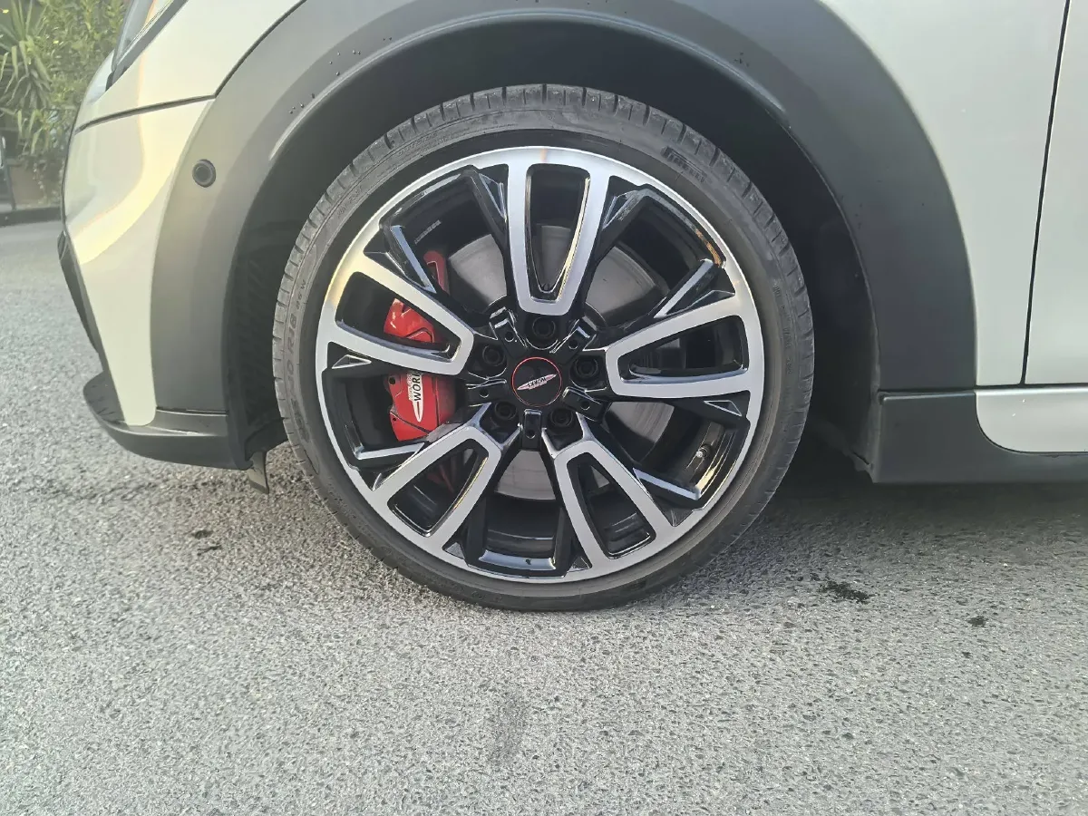 2022 MINI JCW 2.0T 231HP L4 8AT,autocango,china used car exporter,china ev exporter,chinese used car exporter,chinese used ev exporter