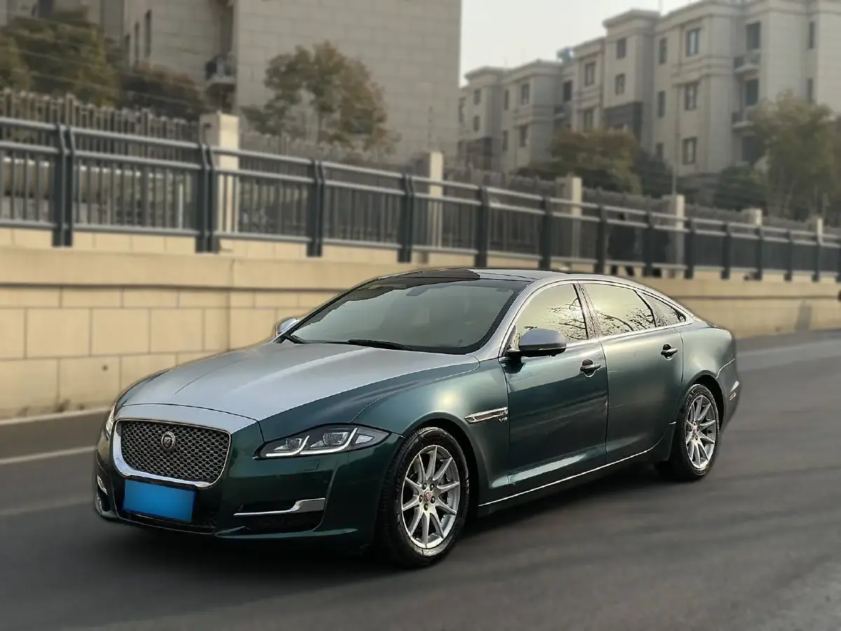2016 Jaguar XJ 3.0T 340HP V6 8AT
