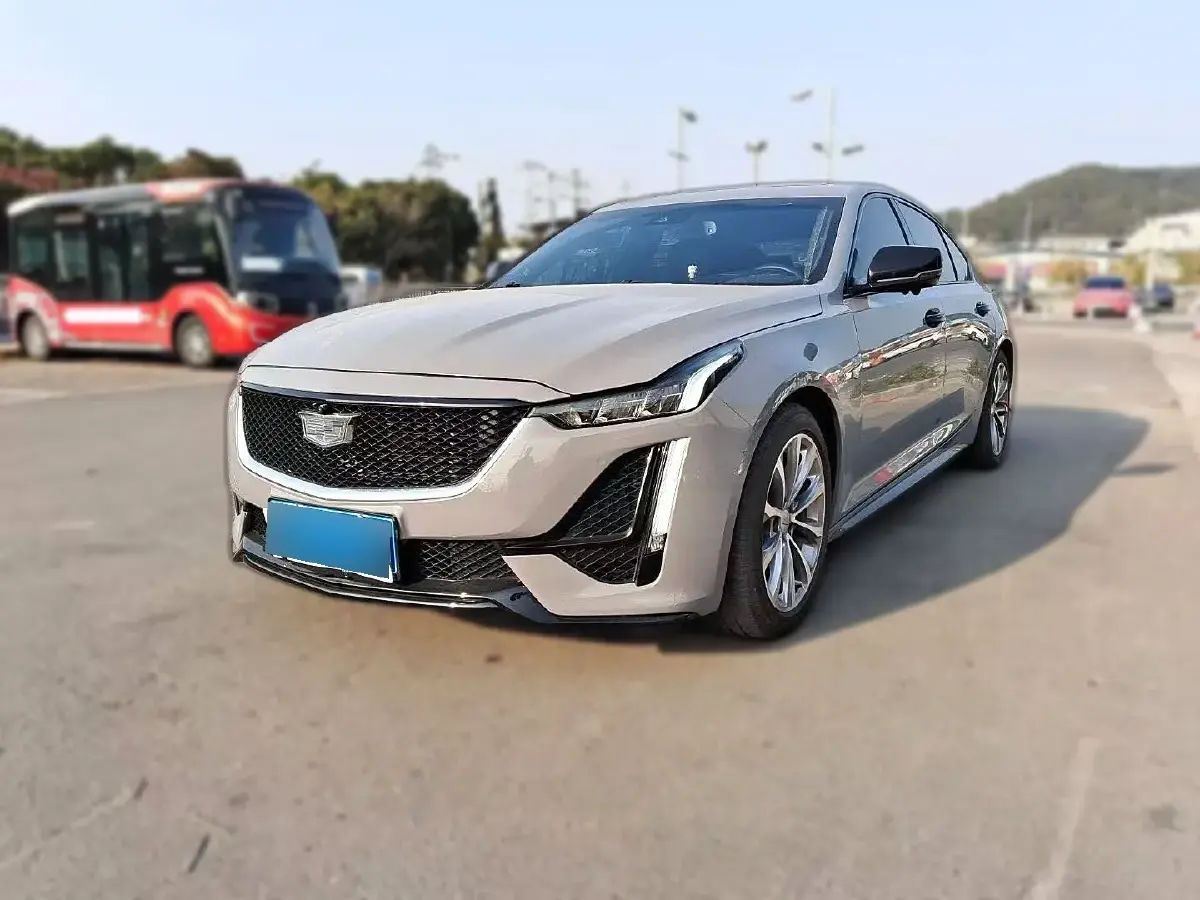 2021 Cadillac CT5 2.0T 237HP L4 10AT