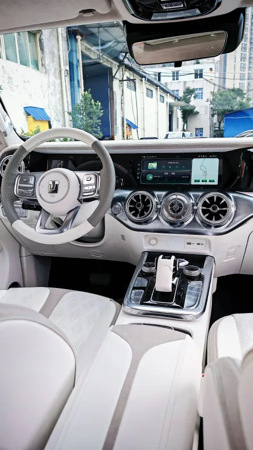 2021 Cyberspace 300 2.0T 227HP L4 8AT,autocango,china used car exporter,china ev exporter,chinese used car exporter,chinese used ev exporter