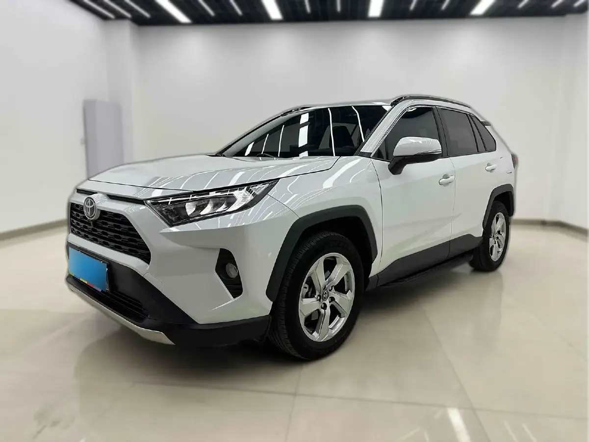 2020 Toyota RAV4 2.0L 171HP L4 CVT