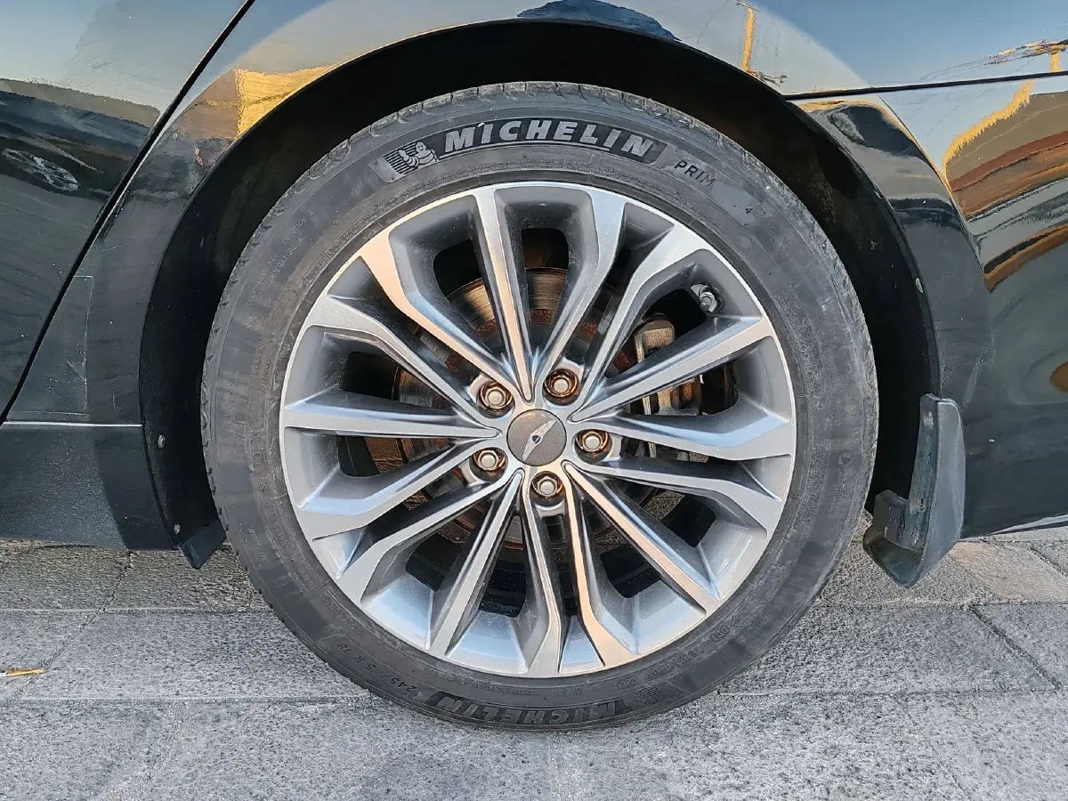 2015 Hyundai Cenesis 3.3L 282HP V6 8AT,autocango,china used car exporter,china ev exporter,chinese used car exporter,chinese used ev exporter