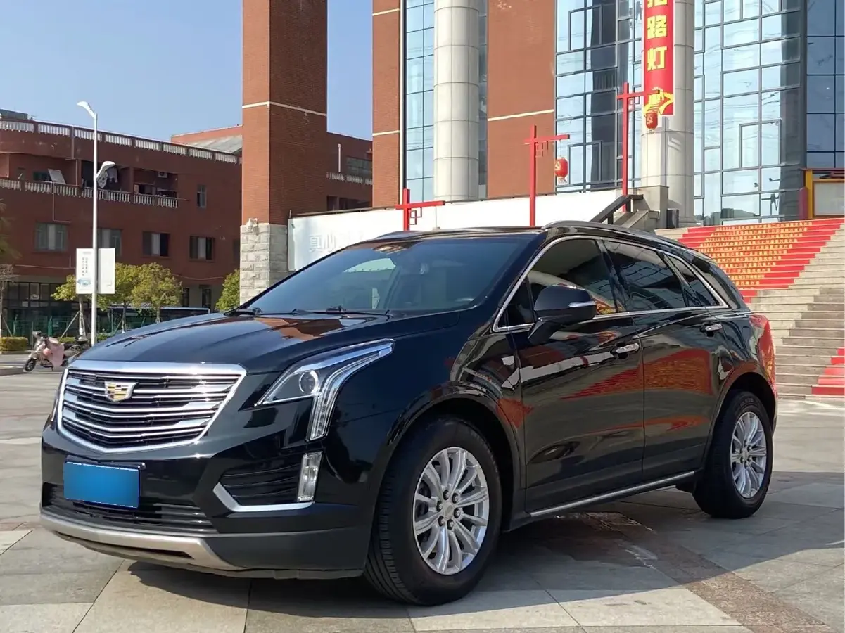2018 Cadillac XT5 2.0T 250HP L4 8AT