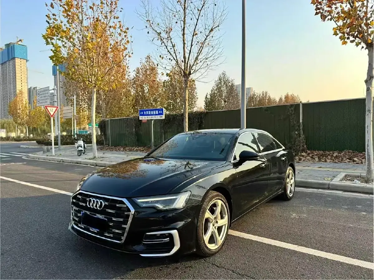 2020 Audi A6L 2.0T 190HP L4 7DCT