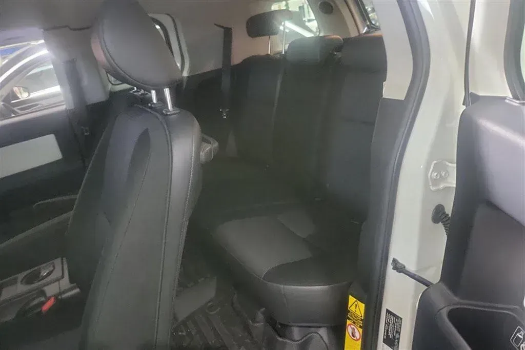 2010 Toyota FJ Cruiser 4.0L 272HP V6 5AT,autocango,china used car exporter,china ev exporter,chinese used car exporter,chinese used ev exporter