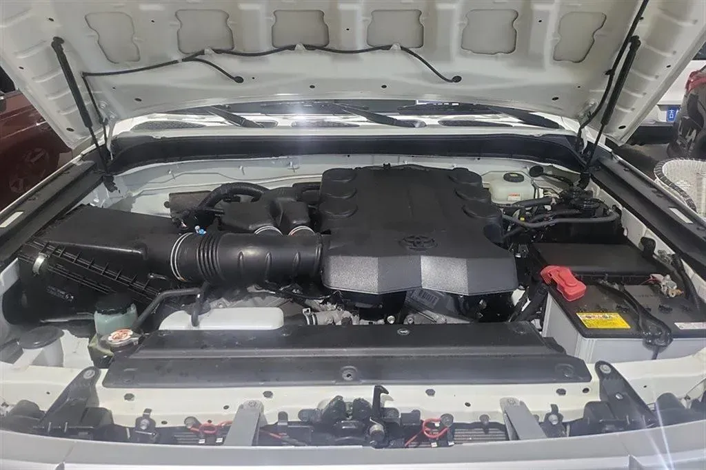 2010 Toyota FJ Cruiser 4.0L 272HP V6 5AT,autocango,china used car exporter,china ev exporter,chinese used car exporter,chinese used ev exporter