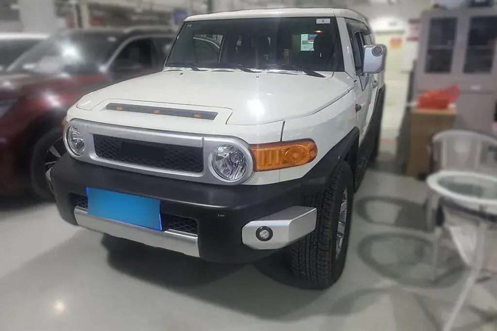 2010 Toyota FJ Cruiser 4.0L 272HP V6 5AT