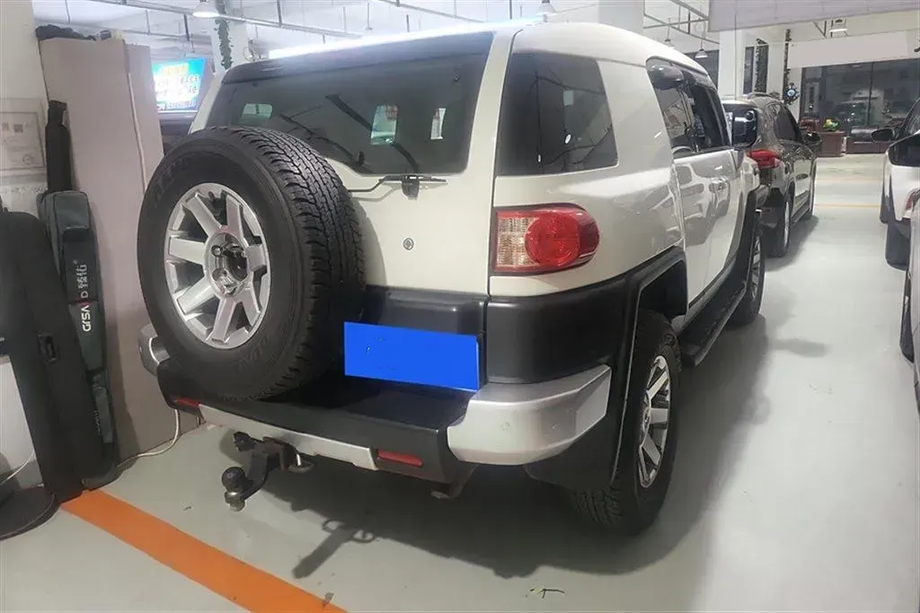 2010 Toyota FJ Cruiser 4.0L 272HP V6 5AT,autocango,china used car exporter,china ev exporter,chinese used car exporter,chinese used ev exporter