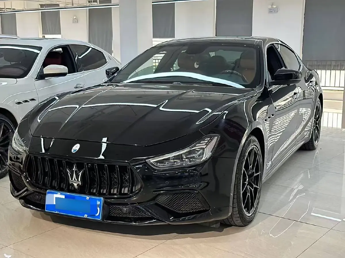 2017 Maserati Ghibli 3.0T 350HP V6 8AT