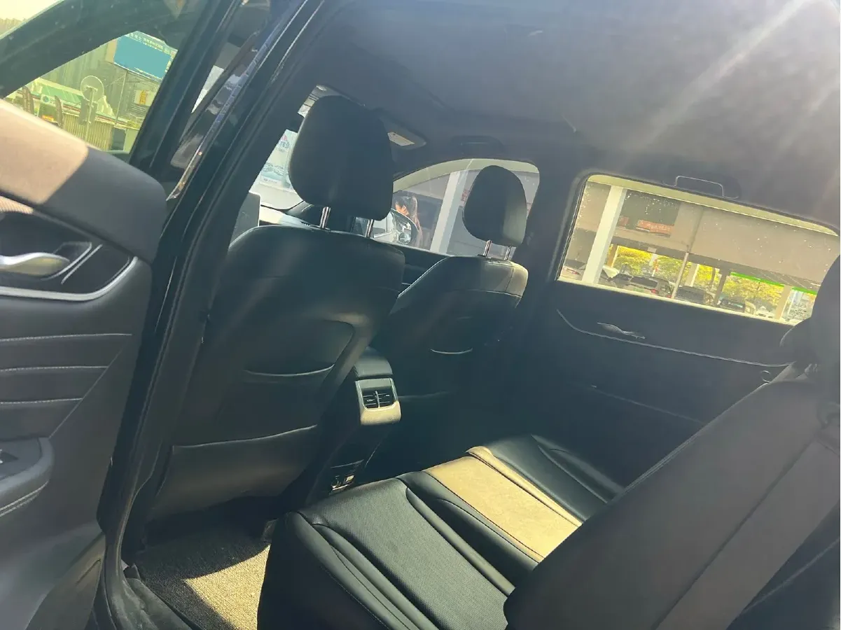 2020 DongFeng Fengon Fengon 580 Pro 1.5T 180HP L4 CVT,autocango,china used car exporter,china ev exporter,chinese used car exporter,chinese used ev exporter