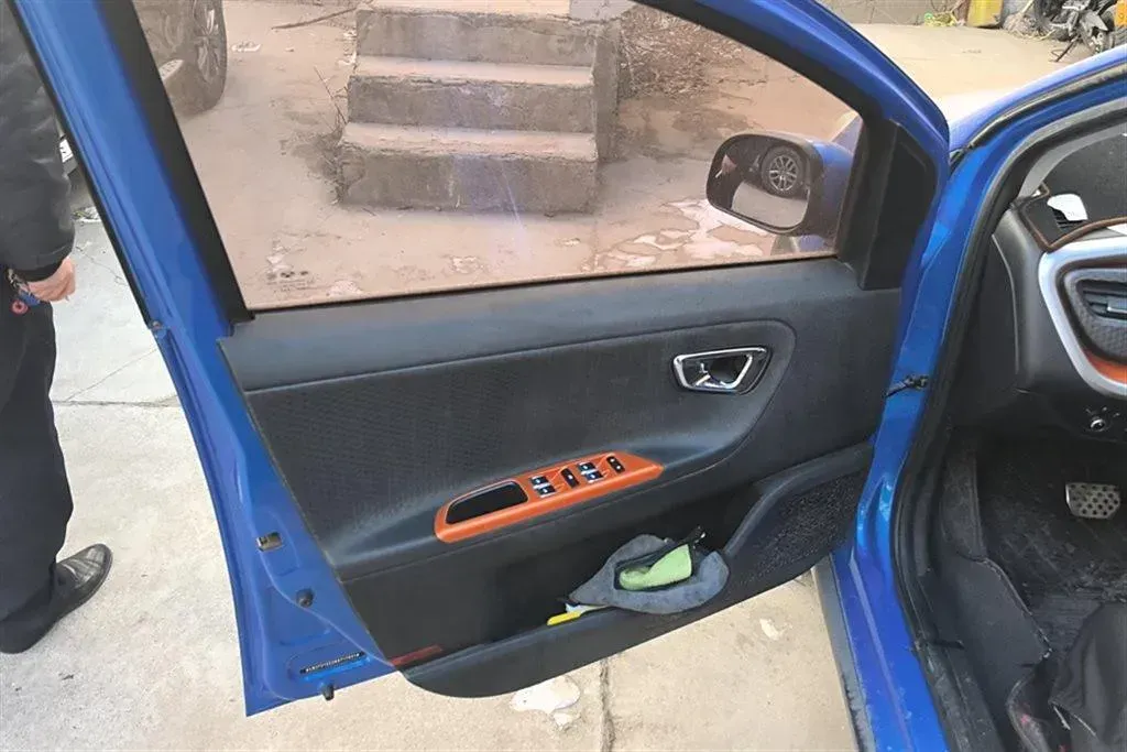 2017 Geely Vision X1 1.3L 88HP L4 4AT,autocango,china used car exporter,china ev exporter,chinese used car exporter,chinese used ev exporter