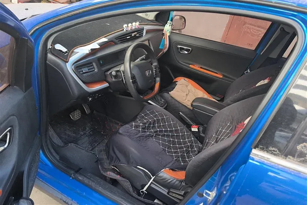 2017 Geely Vision X1 1.3L 88HP L4 4AT,autocango,china used car exporter,china ev exporter,chinese used car exporter,chinese used ev exporter