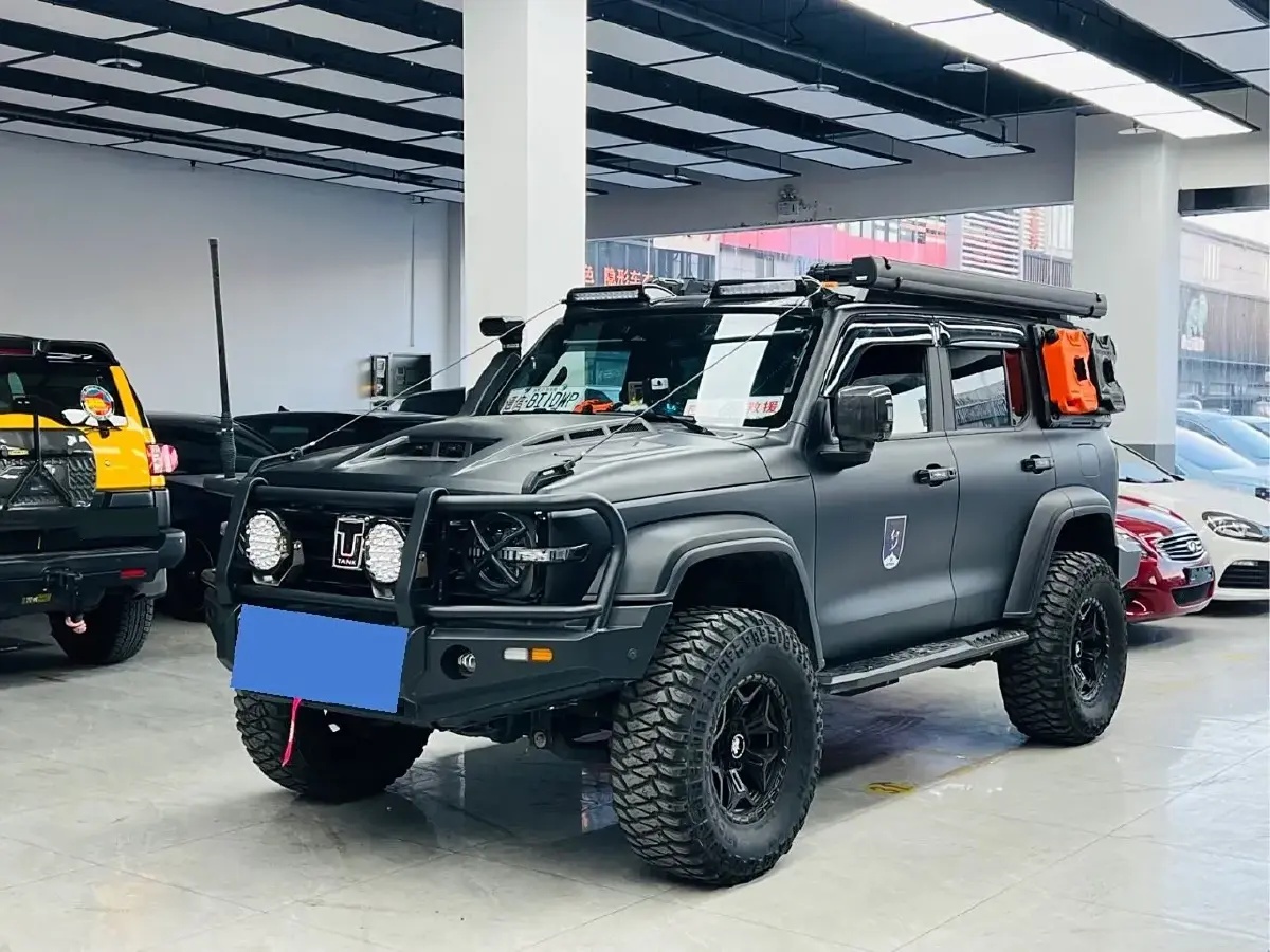 2023 Tank 300 2.0T 227HP L4 8AT