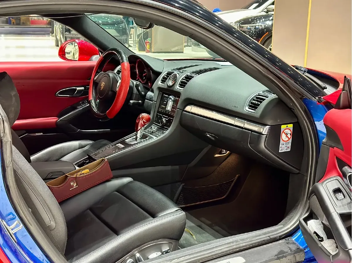 2013 Porsche Cayman 2.7L 275HP H6 7DCT,autocango,china used car exporter,china ev exporter,chinese used car exporter,chinese used ev exporter