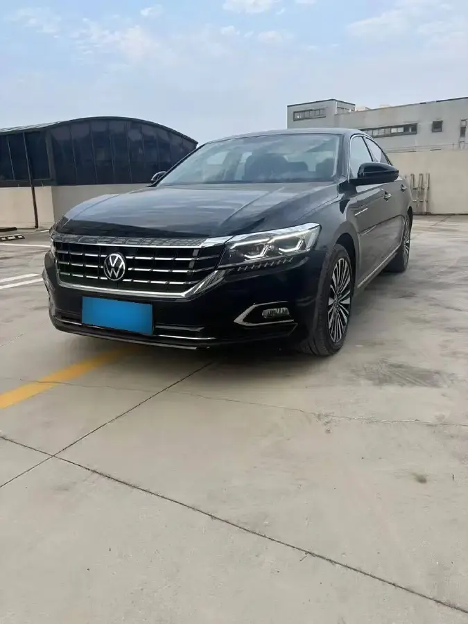 2020 Volkswagen Passat 2.0T 186HP L4 7DCT