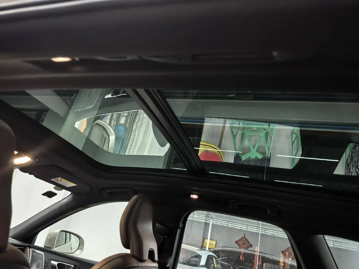 2024 Volvo XC60 PHEV 2.0T 310HP L4 8AT PHEV 18.8KWH,autocango,china used car exporter,china ev exporter,chinese used car exporter,chinese used ev exporter