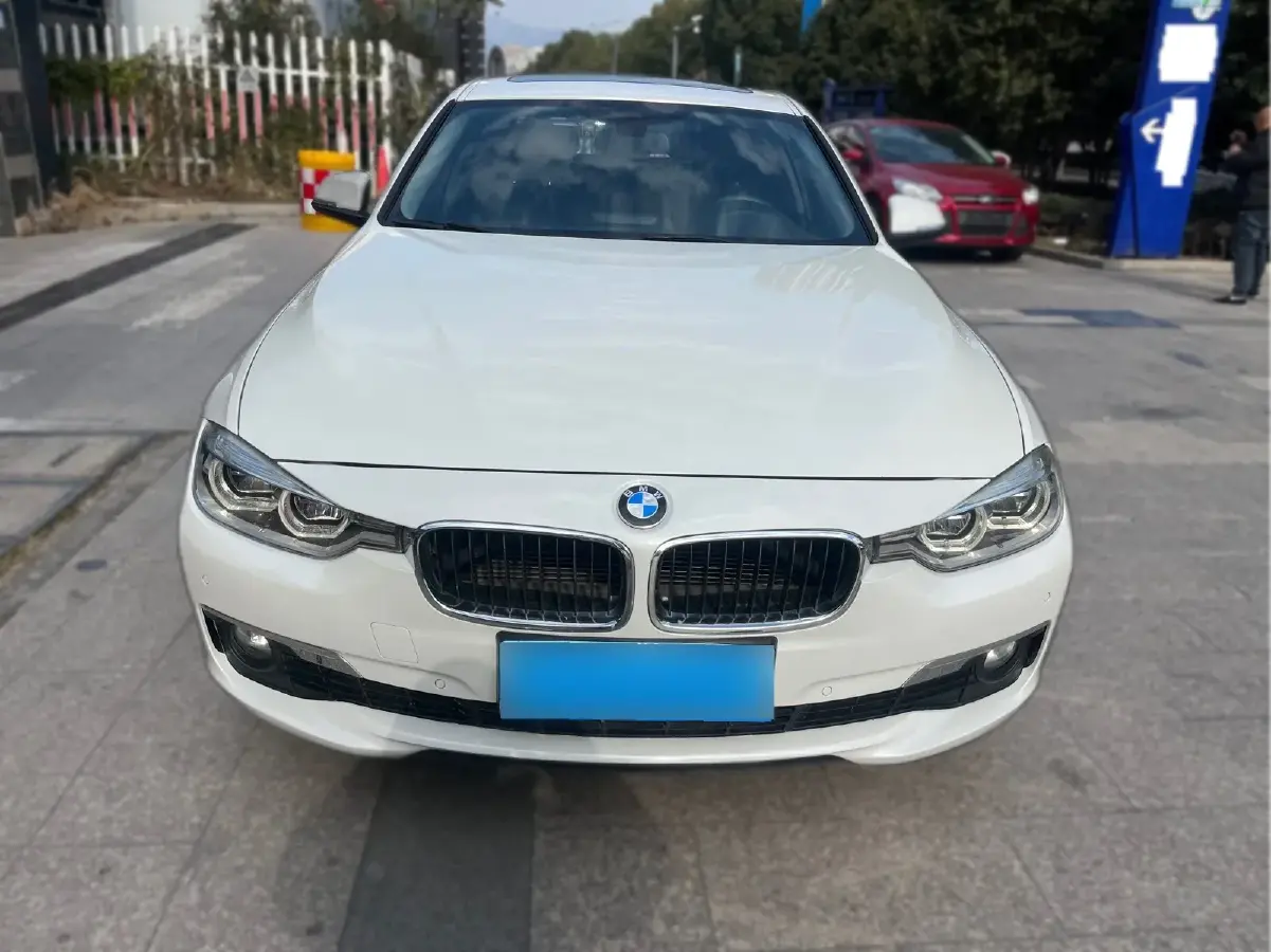 2017 BMW 3 Series 1.5T 136HP L3 8AT