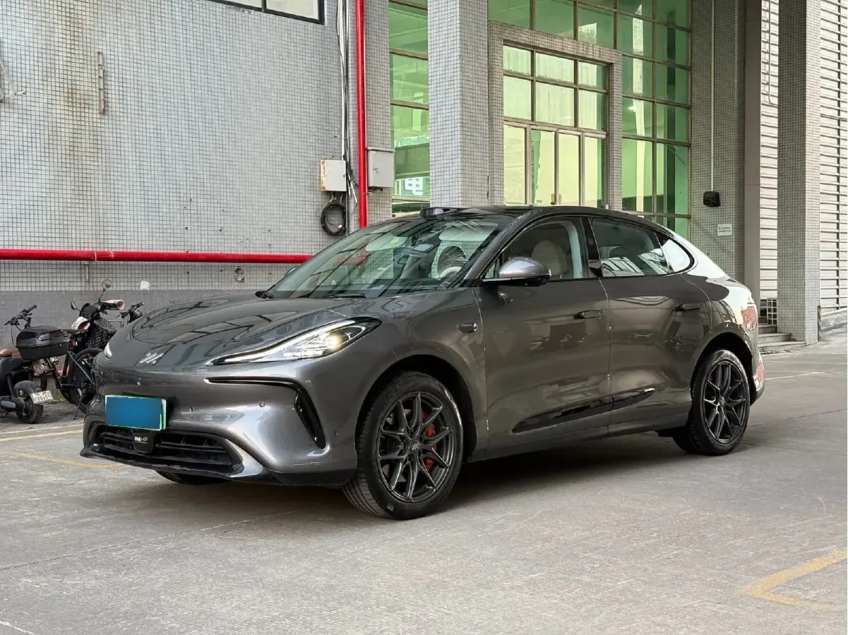 2023 IM LS6 BEV 71KWH