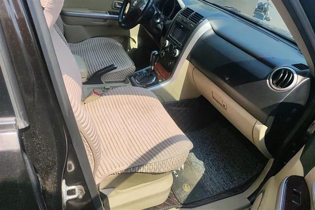 2012 Suzuki Grand Vitara 2.4L 166HP L4 4AT,autocango,china used car exporter,china ev exporter,chinese used car exporter,chinese used ev exporter