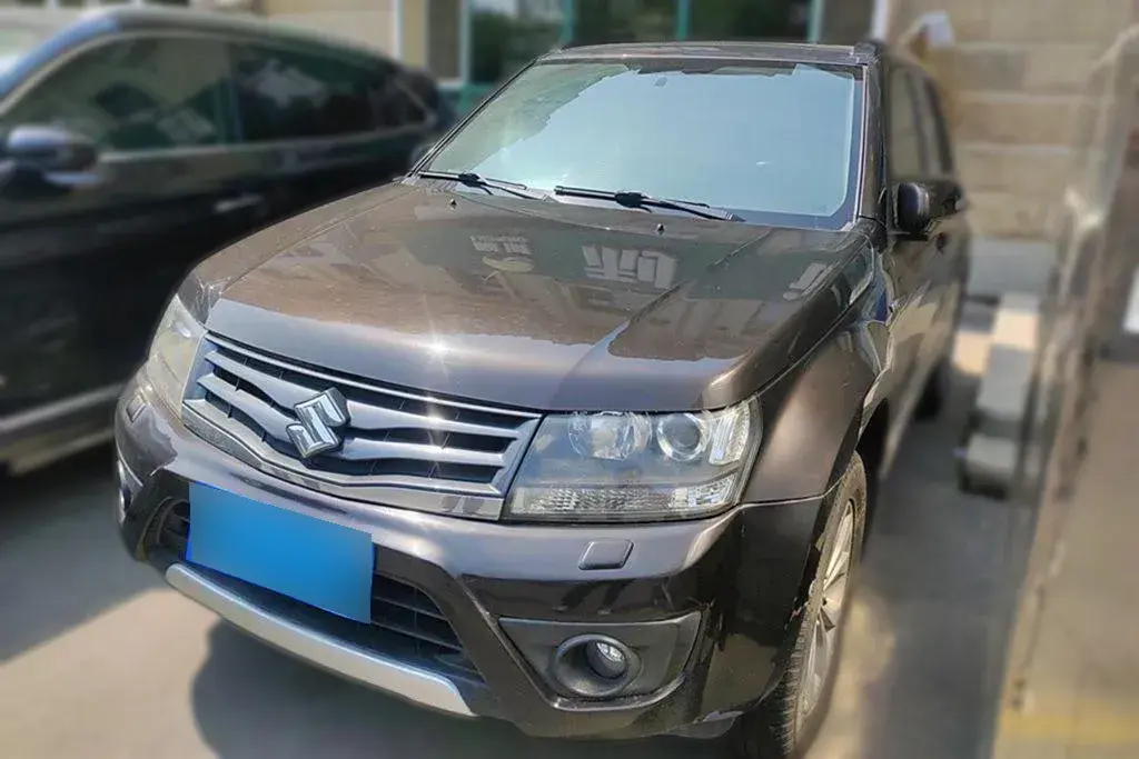 2012 Suzuki Grand Vitara 2.4L 166HP L4 4AT
