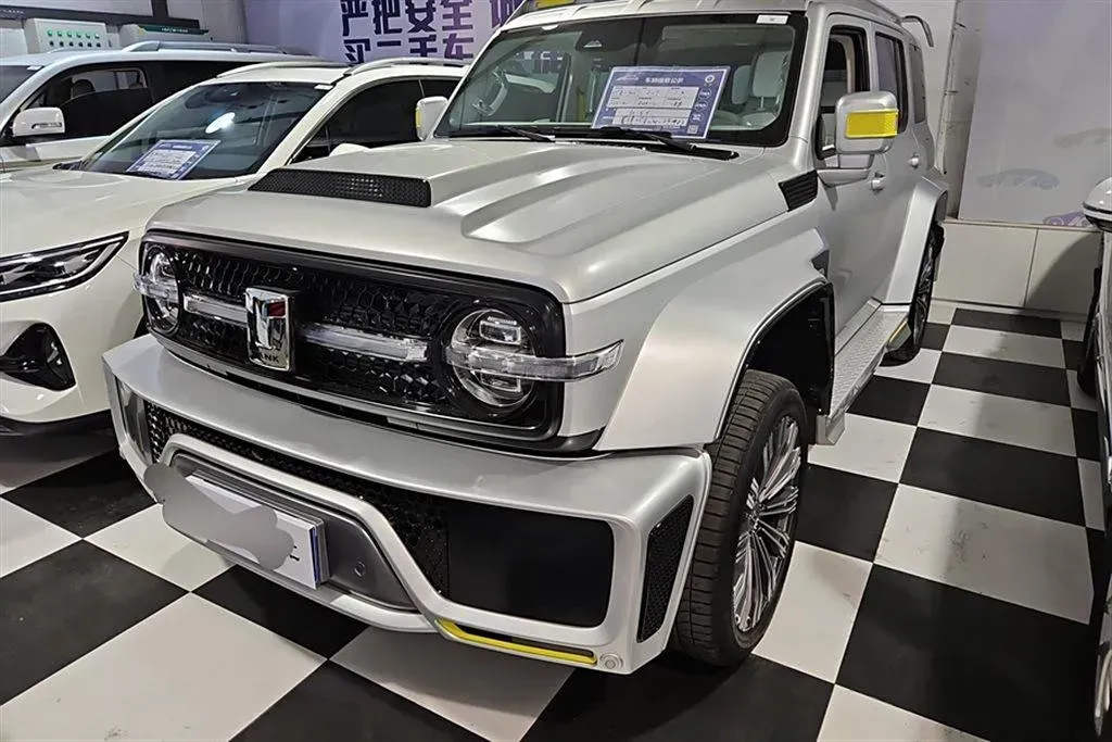 2021 Cyberspace 300 2.0T 227HP L4 8AT,autocango,china used car exporter,china ev exporter,chinese used car exporter,chinese used ev exporter