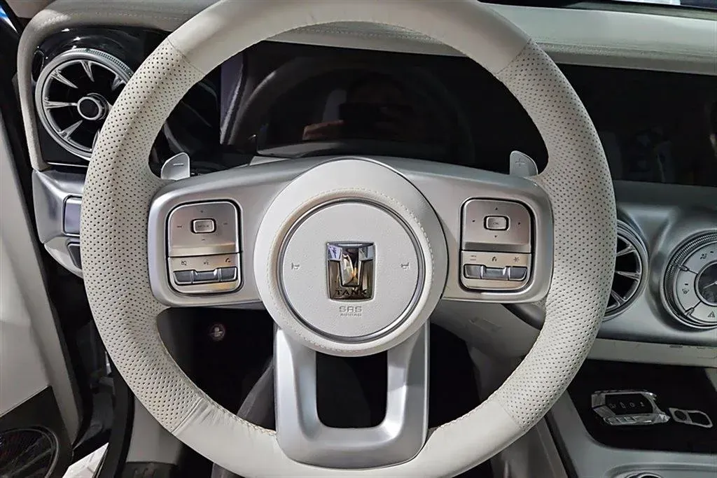 2021 Cyberspace 300 2.0T 227HP L4 8AT,autocango,china used car exporter,china ev exporter,chinese used car exporter,chinese used ev exporter