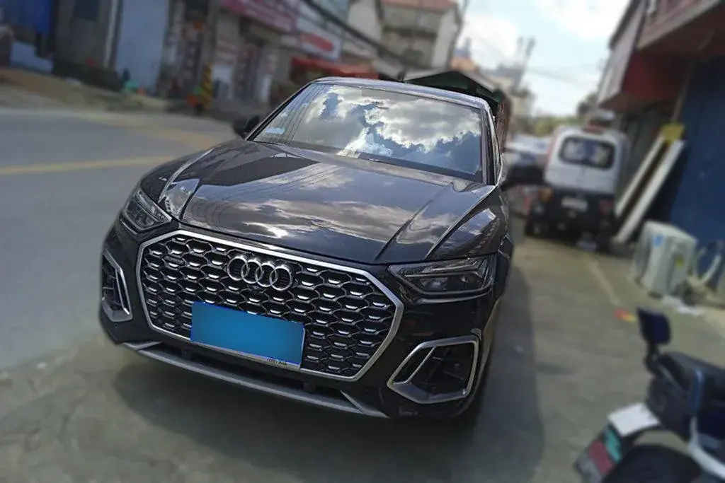 2022 Audi Q5L Sportback 2.0T 190HP L4 7DCT