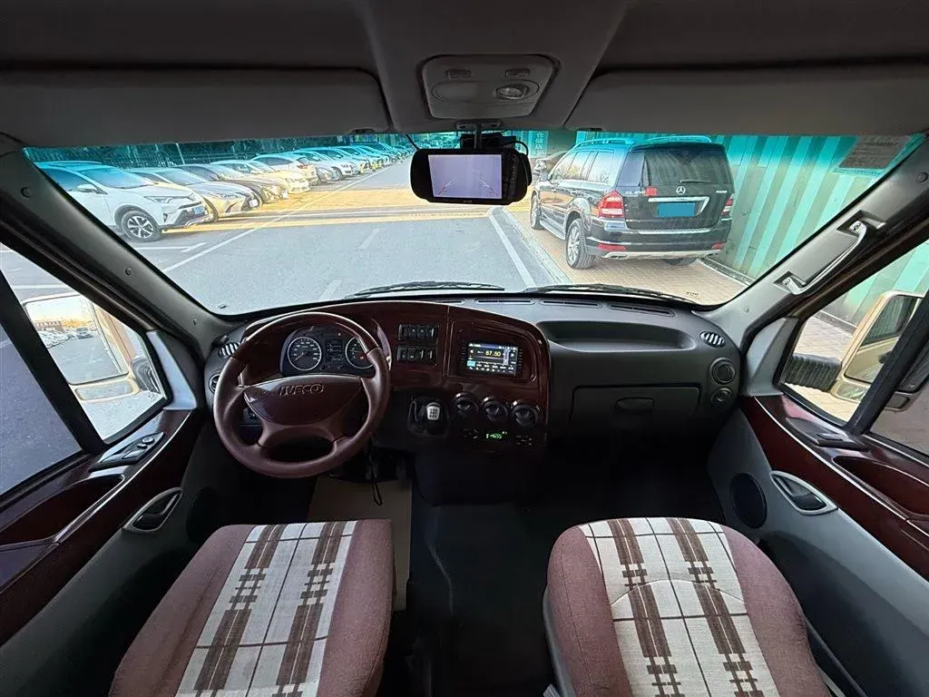 2016 Iveco BaoDi 3.0T 146HP L4 6MT,autocango,china used car exporter,china ev exporter,chinese used car exporter,chinese used ev exporter
