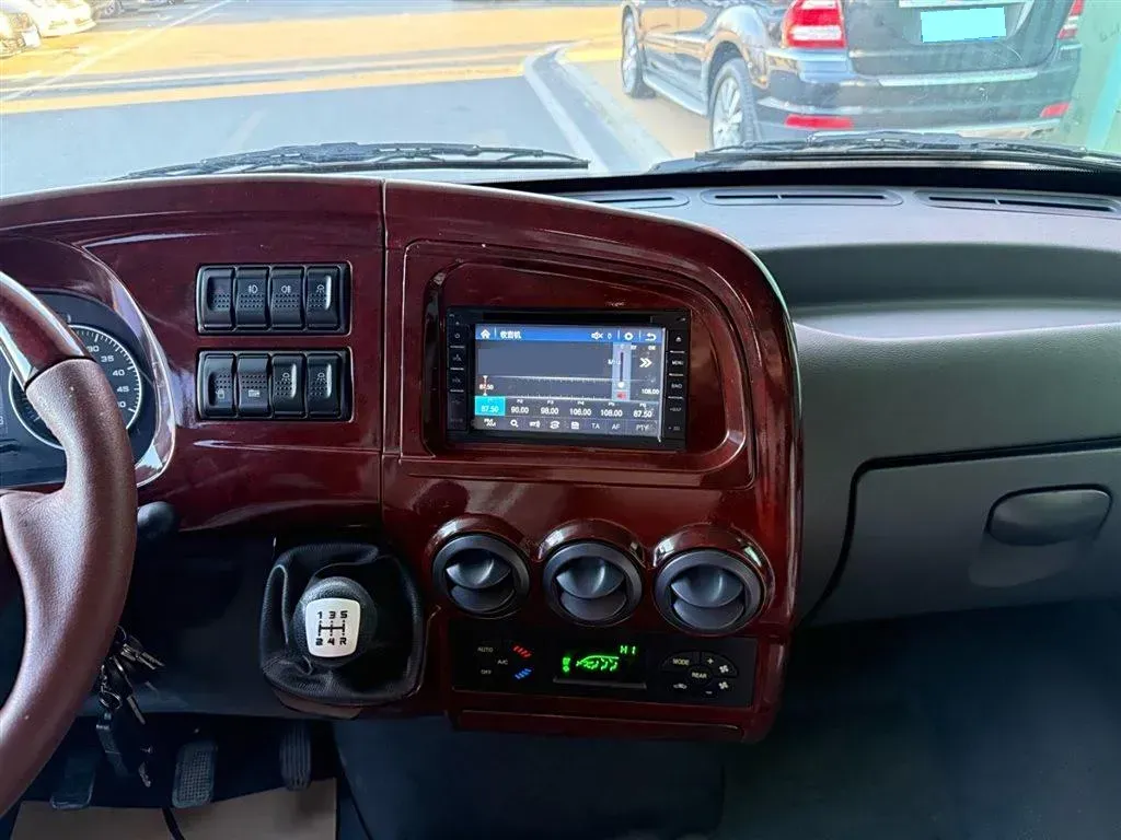 2016 Iveco BaoDi 3.0T 146HP L4 6MT,autocango,china used car exporter,china ev exporter,chinese used car exporter,chinese used ev exporter