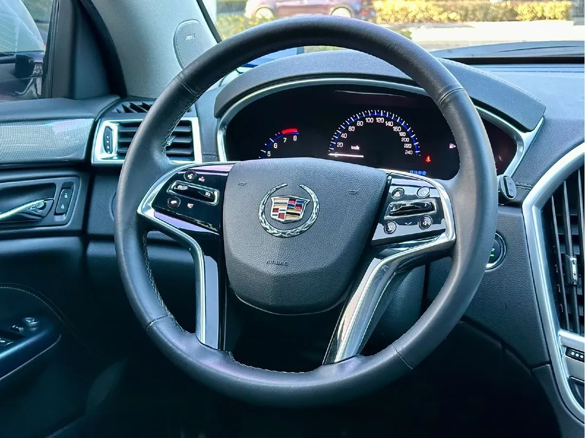 2015 Cadillac SRX 3.0L 271HP V6 6AT,autocango,china used car exporter,china ev exporter,chinese used car exporter,chinese used ev exporter