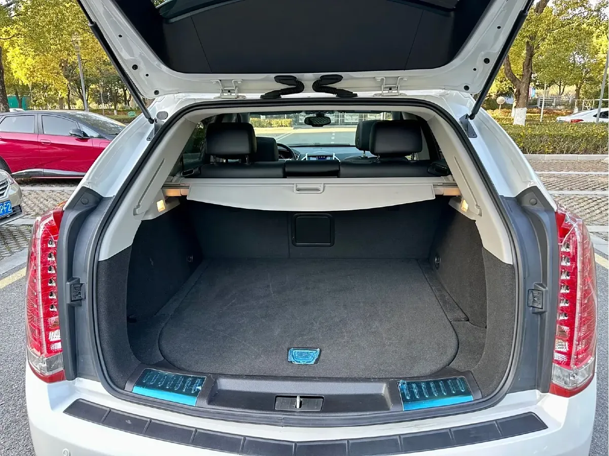 2015 Cadillac SRX 3.0L 271HP V6 6AT,autocango,china used car exporter,china ev exporter,chinese used car exporter,chinese used ev exporter