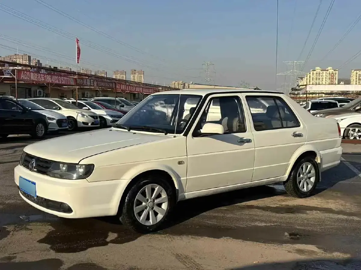 2012 Volkswagen Jetta 1.6L 95HP L4 5MT