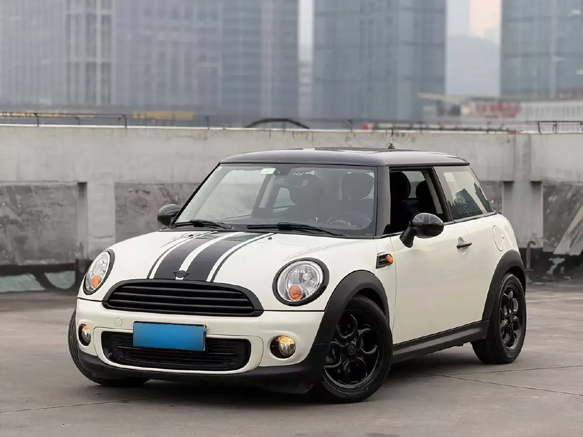 2011 MINI MINI 1.6L 98HP L4 6AT