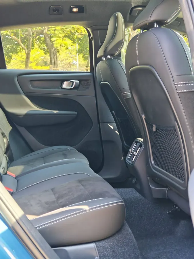 2023 Volvo C40 BEV 69KWH,autocango,china used car exporter,china ev exporter,chinese used car exporter,chinese used ev exporter