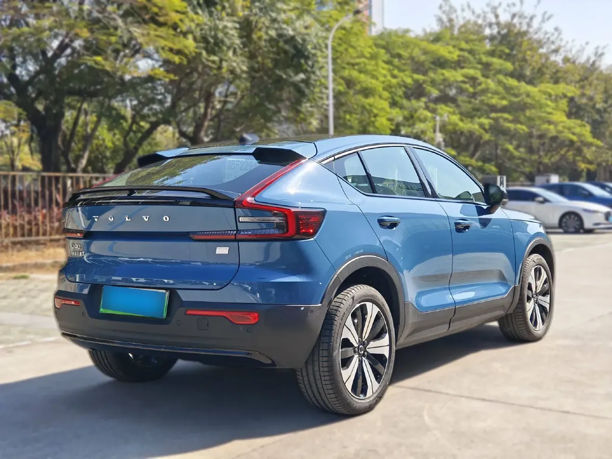 2023 Volvo C40 BEV 69KWH,autocango,china used car exporter,china ev exporter,chinese used car exporter,chinese used ev exporter