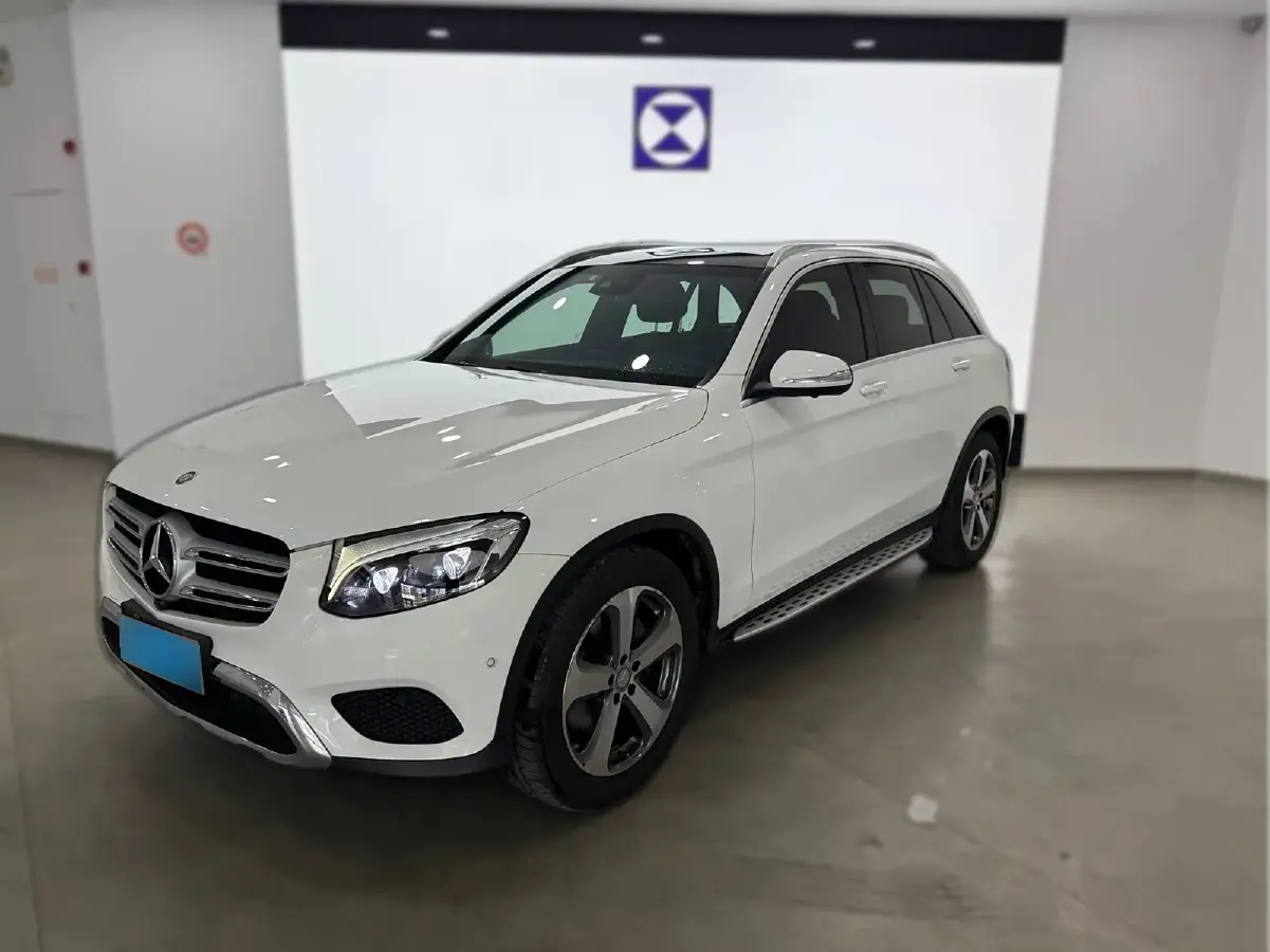 2016 Mercedes-Benz GLC Class 2.0T 245HP L4 9AT