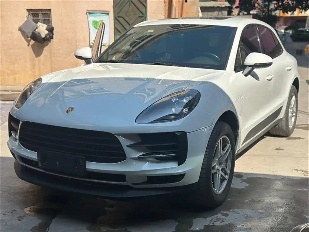 2020 Porsche Macan 2.0T 252HP L4 7DCT