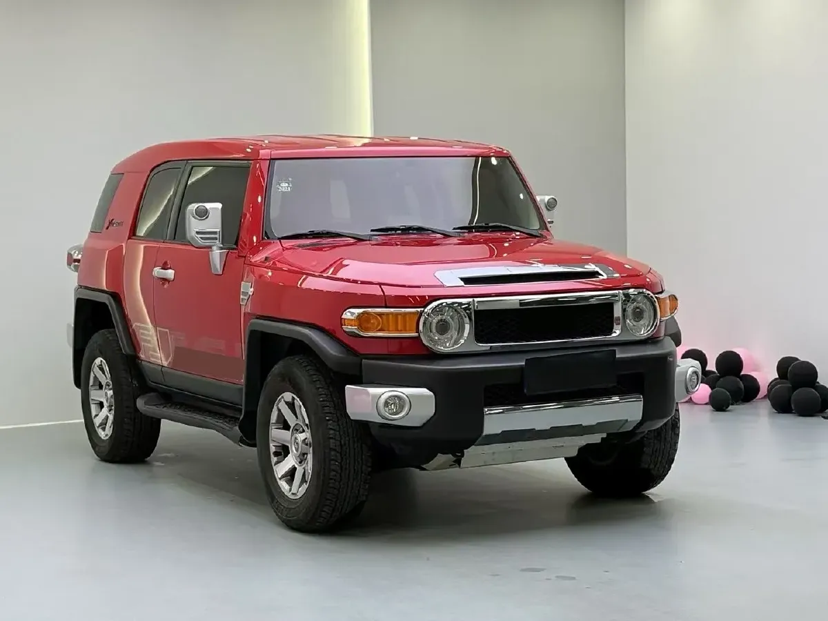 2013 Toyota FJ Cruiser 4.0L 272HP V6 5AT,autocango,china used car exporter,china ev exporter,chinese used car exporter,chinese used ev exporter