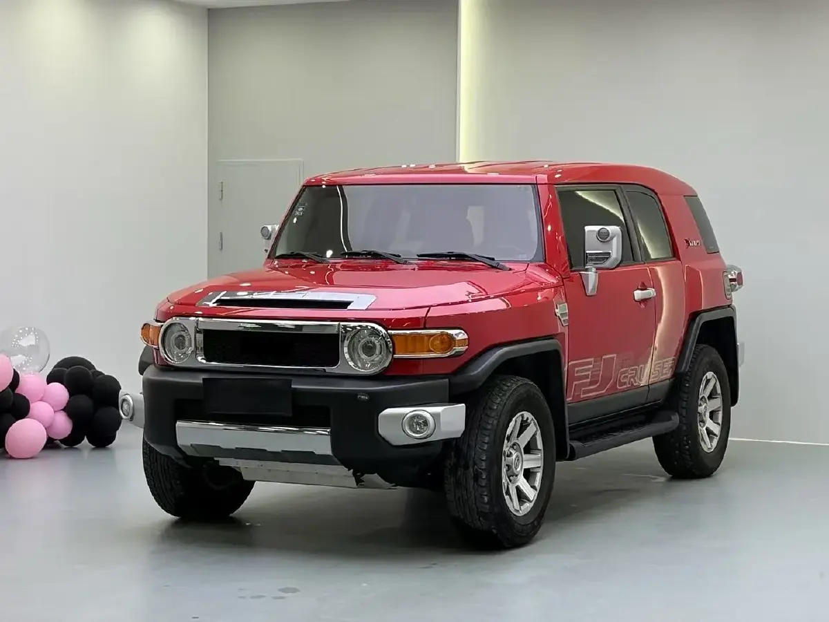 2013 Toyota FJ Cruiser 4.0L 272HP V6 5AT