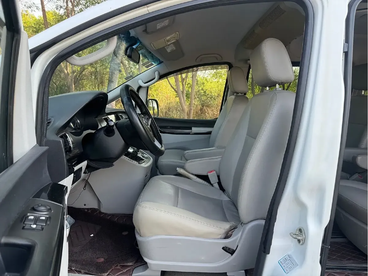 2013 JAC Refine M5 2.0T 177HP L4 6MT,autocango,china used car exporter,china ev exporter,chinese used car exporter,chinese used ev exporter