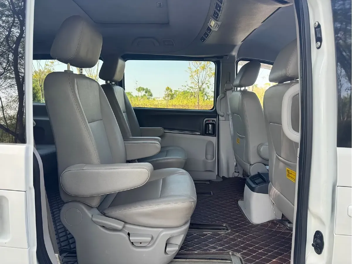 2013 JAC Refine M5 2.0T 177HP L4 6MT,autocango,china used car exporter,china ev exporter,chinese used car exporter,chinese used ev exporter