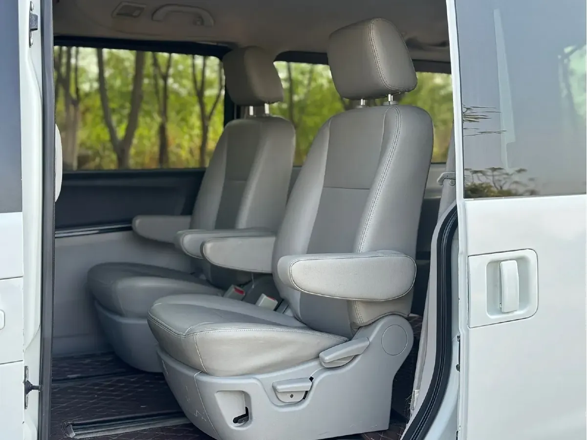 2013 JAC Refine M5 2.0T 177HP L4 6MT,autocango,china used car exporter,china ev exporter,chinese used car exporter,chinese used ev exporter