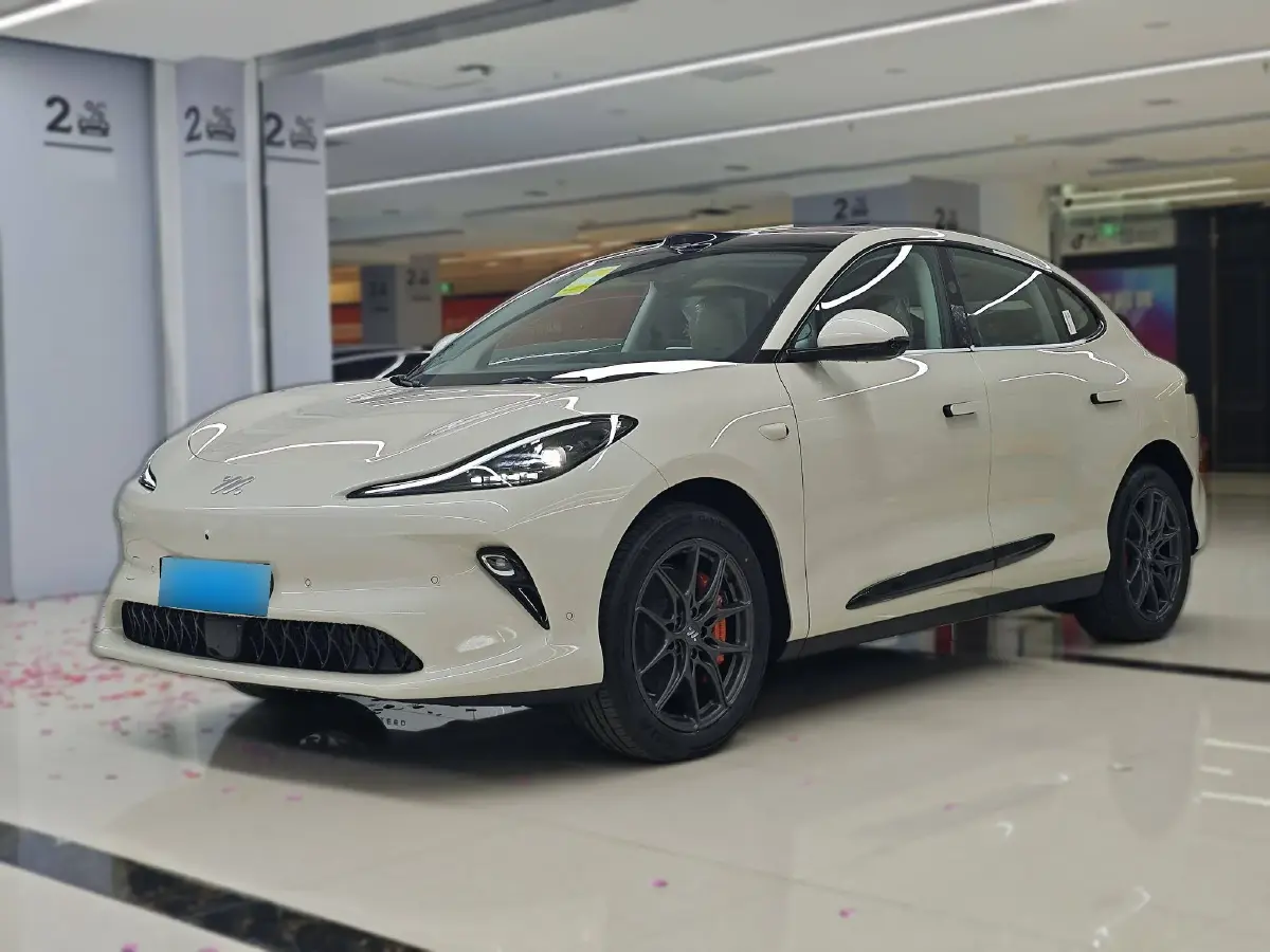 2025 IM LS6 BEV 75KWH