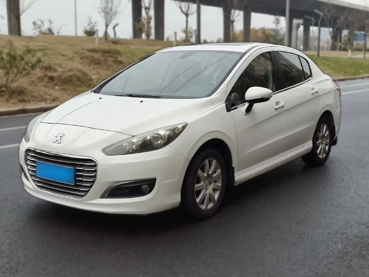 2012 Peugeot 308 1.6L 106HP L4 4AT