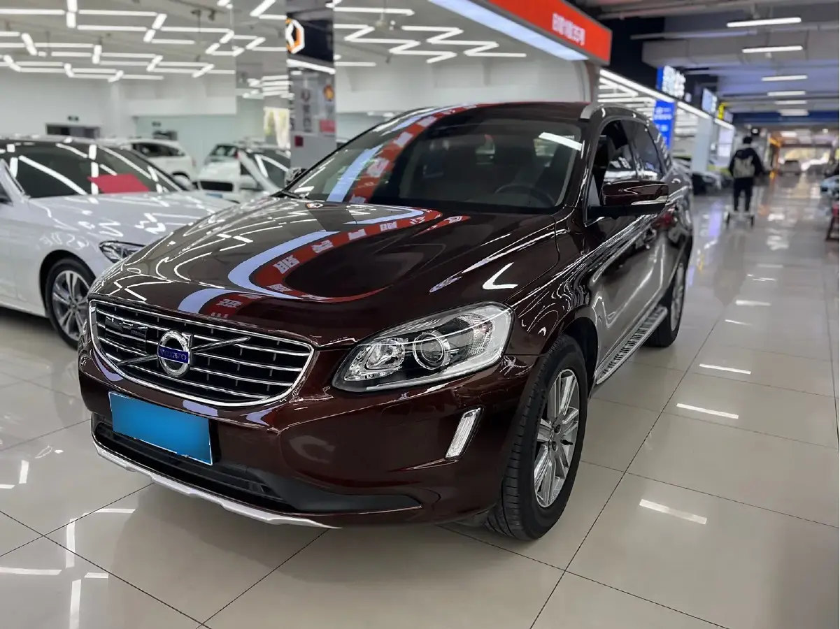 2016 Volvo XC60 2.0T 214HP L5 6AT