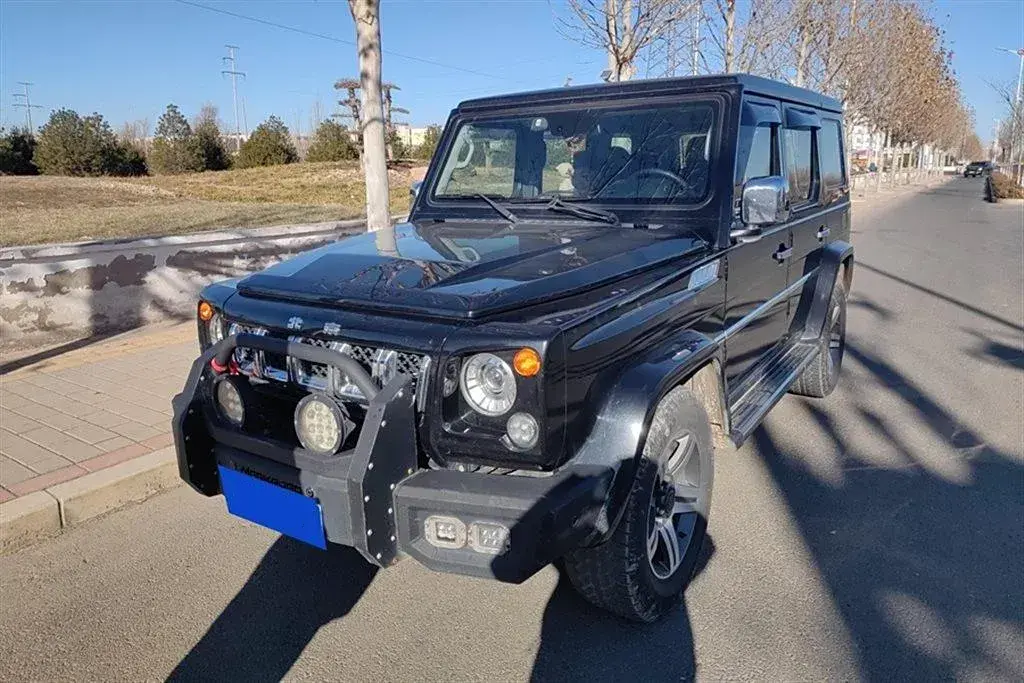 2017 BeiJing BJ80 2.3T 250HP L4 6AT